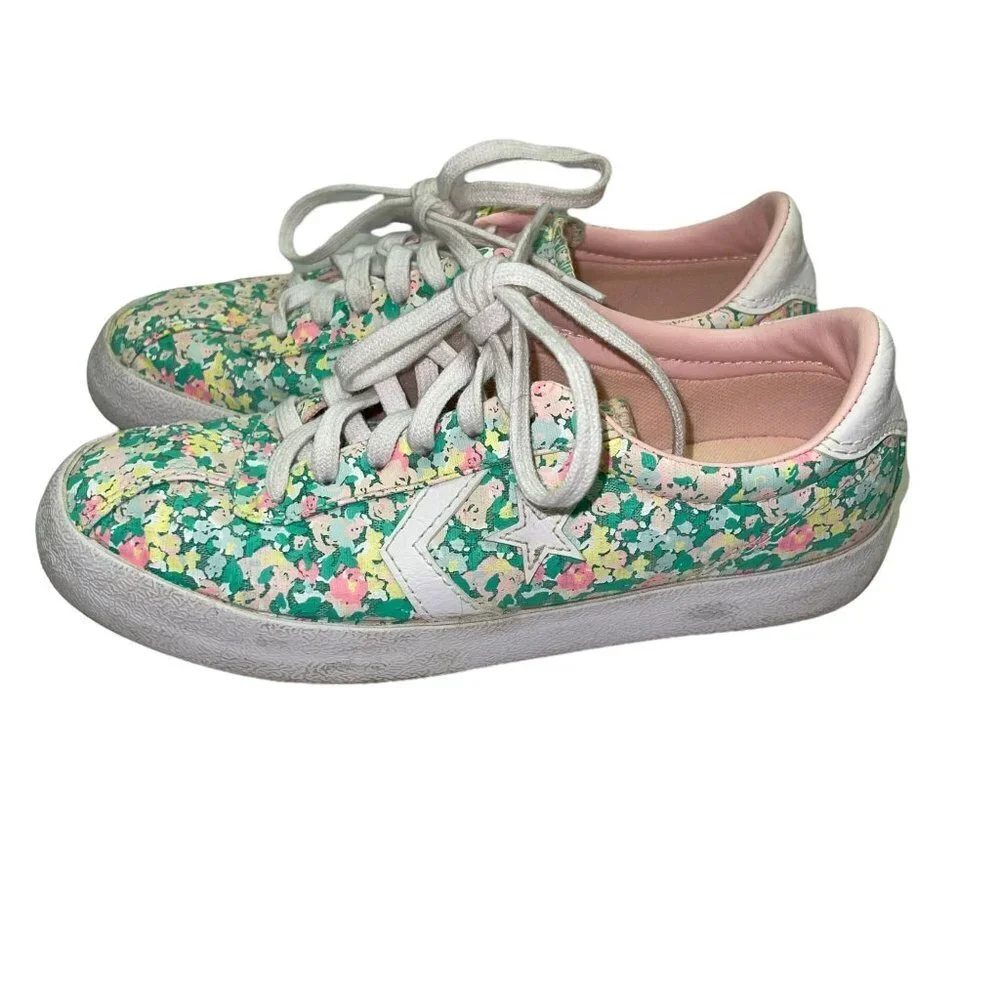 Converse Floral Skater Girls Size 5 Breakpoint Tennis Shoes